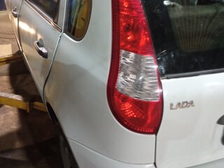 2011 Lada (ВАЗ) Kalina I, белый, 300000 рублей, вид 2