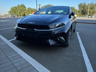 2025 Kia Cerato IV Рестайлинг, чёрный, 3500000 рублей, вид 4