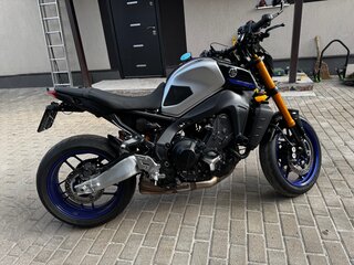 2021 Yamaha MT-09 (FZ-09), серый, 1200000 рублей, вид 4