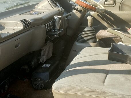1995 Isuzu Elf (N-series), бежевый, 500000 рублей, вид 5