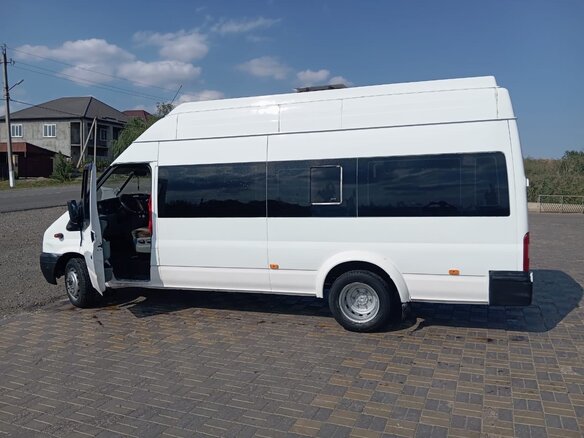 2011 Ford Transit, белый, 800000 рублей - вид 1