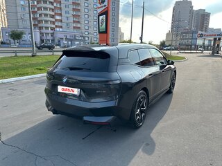 2021 BMW iX xDrive40 I (I20), серый, 7500000 рублей, вид 4