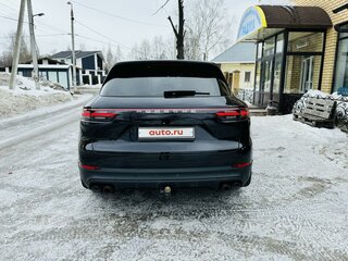 2020 Porsche Cayenne III, чёрный, 7250000 рублей, вид 4