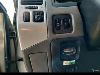 2004 Mitsubishi Pajero III Рестайлинг, бежевый, 790000 рублей, вид 3