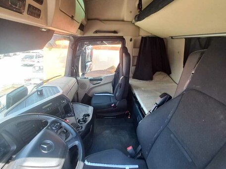 2022 Mercedes-Benz Actros, серебристый, 11225000 рублей, вид 4