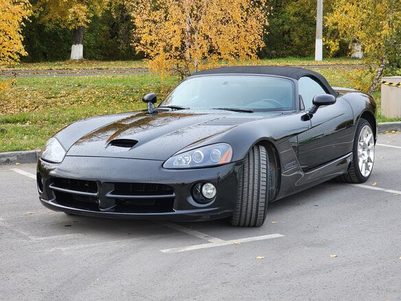 2005 Dodge Viper SRT-10 III, чёрный