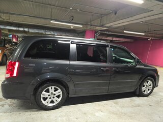 2011 Dodge Caravan Grand V, серый, 1550000 рублей, вид 2