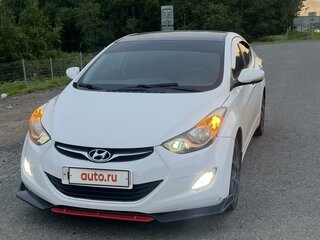 2013 Hyundai Avante V, белый, 945000 рублей, вид 3