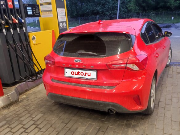 2018 Ford Focus IV, красный, 1500000 рублей - вид 1