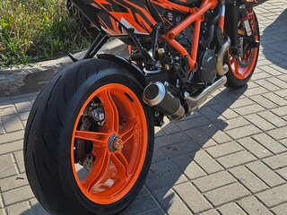2022 KTM 1290 Super Duke R, оранжевый, 2000000 рублей, вид 1