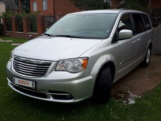 2011 Chrysler Town & Country V Рестайлинг, серебристый, 2600000 рублей, вид 3