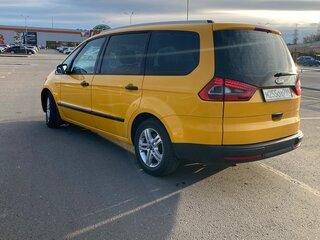2013 Ford Galaxy II Рестайлинг, жёлтый, 800000 рублей, вид 3