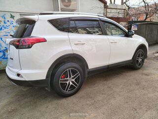 2017 Toyota RAV4 IV (XA40) Рестайлинг, белый, 2350000 рублей, вид 5