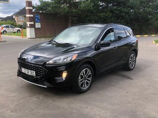 2020 Ford Escape IV, чёрный, 1500000 рублей, вид 1