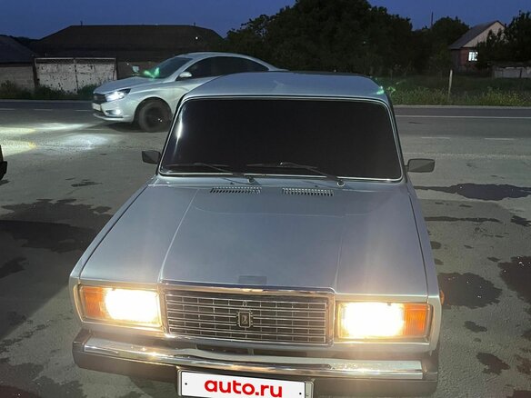 2011 Lada (ВАЗ) 2107, серебристый, 250000 рублей - вид 1