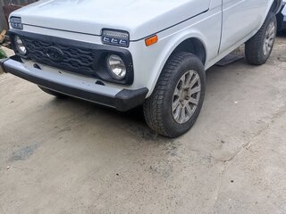 1997 Lada (ВАЗ) 2121 (4x4) I Рестайлинг, белый, 330000 рублей, вид 1