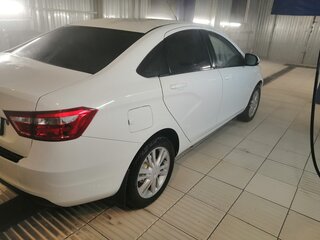 2017 Lada (ВАЗ) Vesta I, белый, 750000 рублей, вид 2