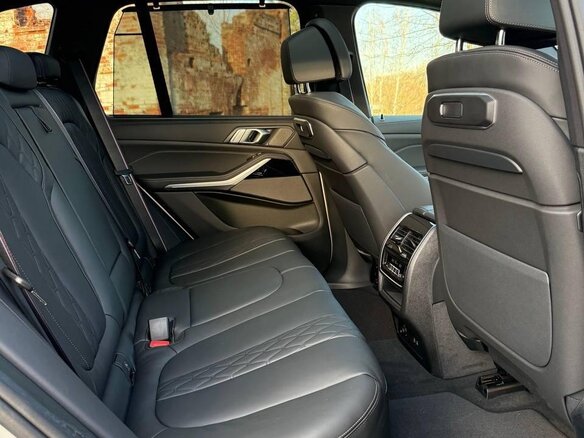 2025 BMW X5 40d IV (G05/G18) Рестайлинг, белый, 17000000 рублей - вид 16