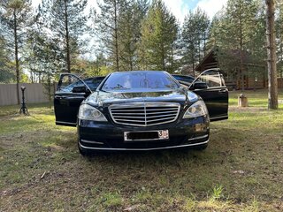 2011 Mercedes-Benz S-Класс 500 Long V (W221) Рестайлинг, чёрный, 1900000 рублей, вид 2
