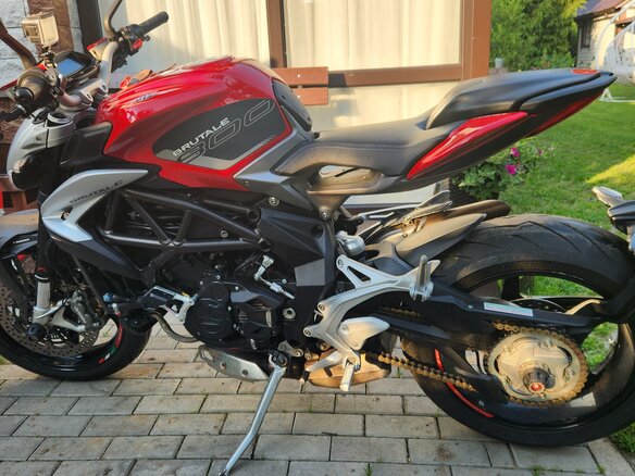 2016 MV Agusta Brutale 800, красный, 899000 рублей - вид 10