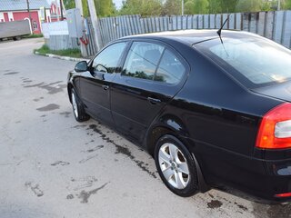 2010 Skoda Octavia II (A5) Рестайлинг, чёрный, 820000 рублей, вид 4
