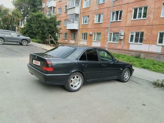 1997 Mercedes-Benz C-Класс 200 I (W202) Рестайлинг, синий, 500000 рублей, вид 3