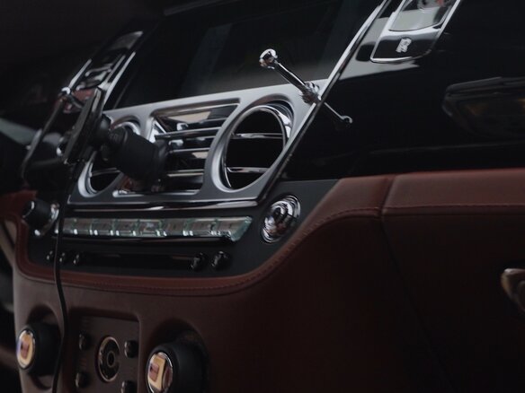 2014 Rolls-Royce Wraith, бежевый, 16900000 рублей - вид 5