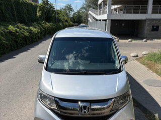 2016 Honda Stepwgn Spada V, серебристый, 1900000 рублей, вид 2