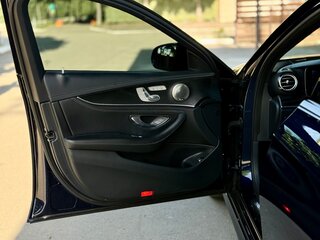 2017 Mercedes-Benz E-Класс 300 V (W213, S213, C238), синий, 3650000 рублей, вид 2