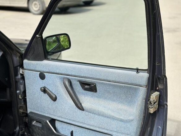 1988 Volkswagen Jetta KAT II, синий, 200000 рублей - вид 21