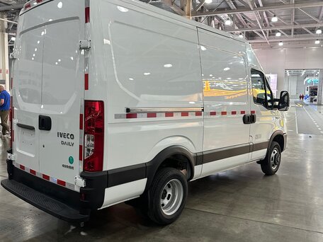 2024 Iveco Daily, белый, 4200000 рублей, вид 4
