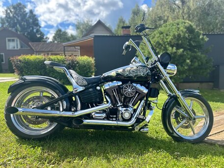 2008 Harley-Davidson Rocker C, чёрный, 1400000 рублей, вид 1