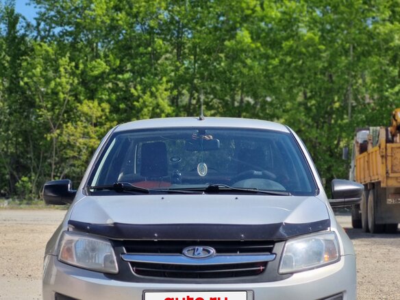 2017 Lada (ВАЗ) Granta I, серебристый, 410000 рублей - вид 1