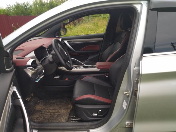 2021 Geely Coolray I, серебристый, 2200000 рублей - вид 4