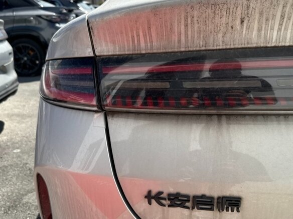 2026 Changan Qiyuan A06 51.48 kWh, серебристый, 2150000 рублей - вид 30