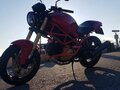2000 Ducati Monster 400, красный - вид 5