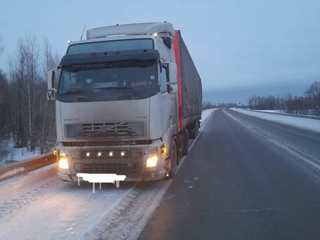 2003 Volvo FH, белый, 3000000 рублей, вид 2