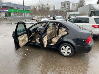 2000 Volkswagen Jetta IV, чёрный, 300000 рублей, вид 3