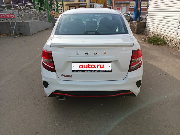 2024 Lada (ВАЗ) Granta Sport I Рестайлинг, белый, 1400000 рублей - вид 4
