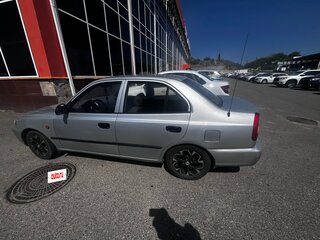 2004 Hyundai Accent ТагАЗ II, серебристый, 330000 рублей, вид 4