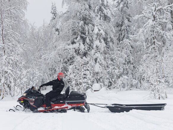 2025 AODES (Odes) Snowcross 1000, красный, 1351200 рублей - вид 3