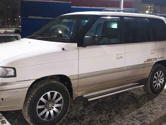 1995 Mazda MPV I (LV), белый, 800000 рублей