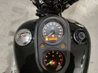2017 Harley-Davidson Low Rider, чёрный, 1319000 рублей, вид 5