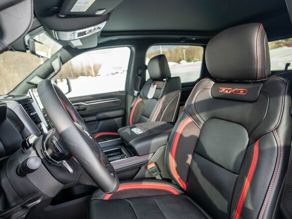 2024 Ram 1500 RHO V Рестайлинг, серебристый, 10500000 рублей - вид 7