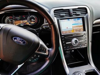 2017 Ford Fusion (North America) II Рестайлинг, белый, 1730000 рублей, вид 2