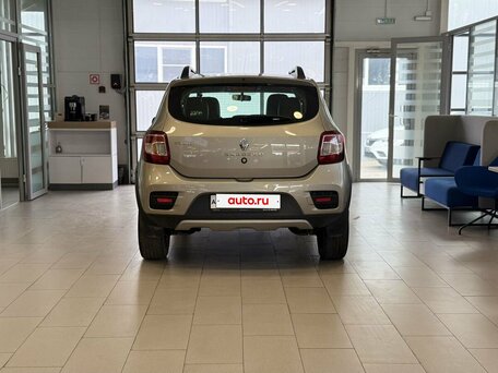 2018 Renault Sandero Stepway II, бежевый, 1150000 рублей, вид 3
