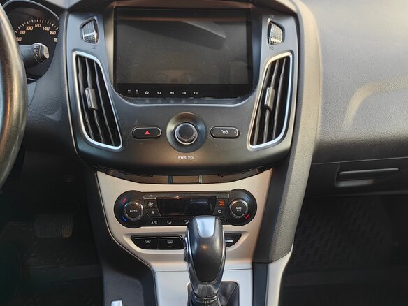 2014 Ford Focus III, белый, 800000 рублей - вид 18
