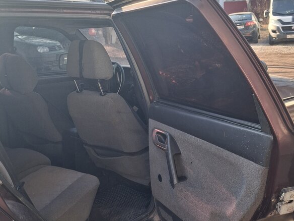 2001 Lada (ВАЗ) 2111, красный, 225000 рублей - вид 8