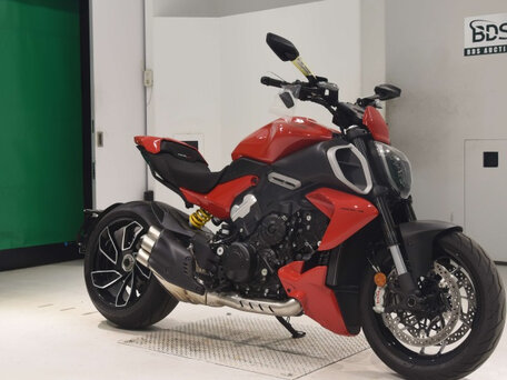 2024 Ducati Diavel V4, красный, 3160000 рублей, вид 2