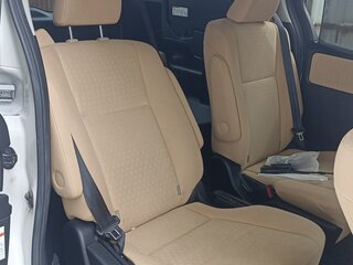 2014 Toyota Noah III (R80), белый, 2100000 рублей, вид 4
